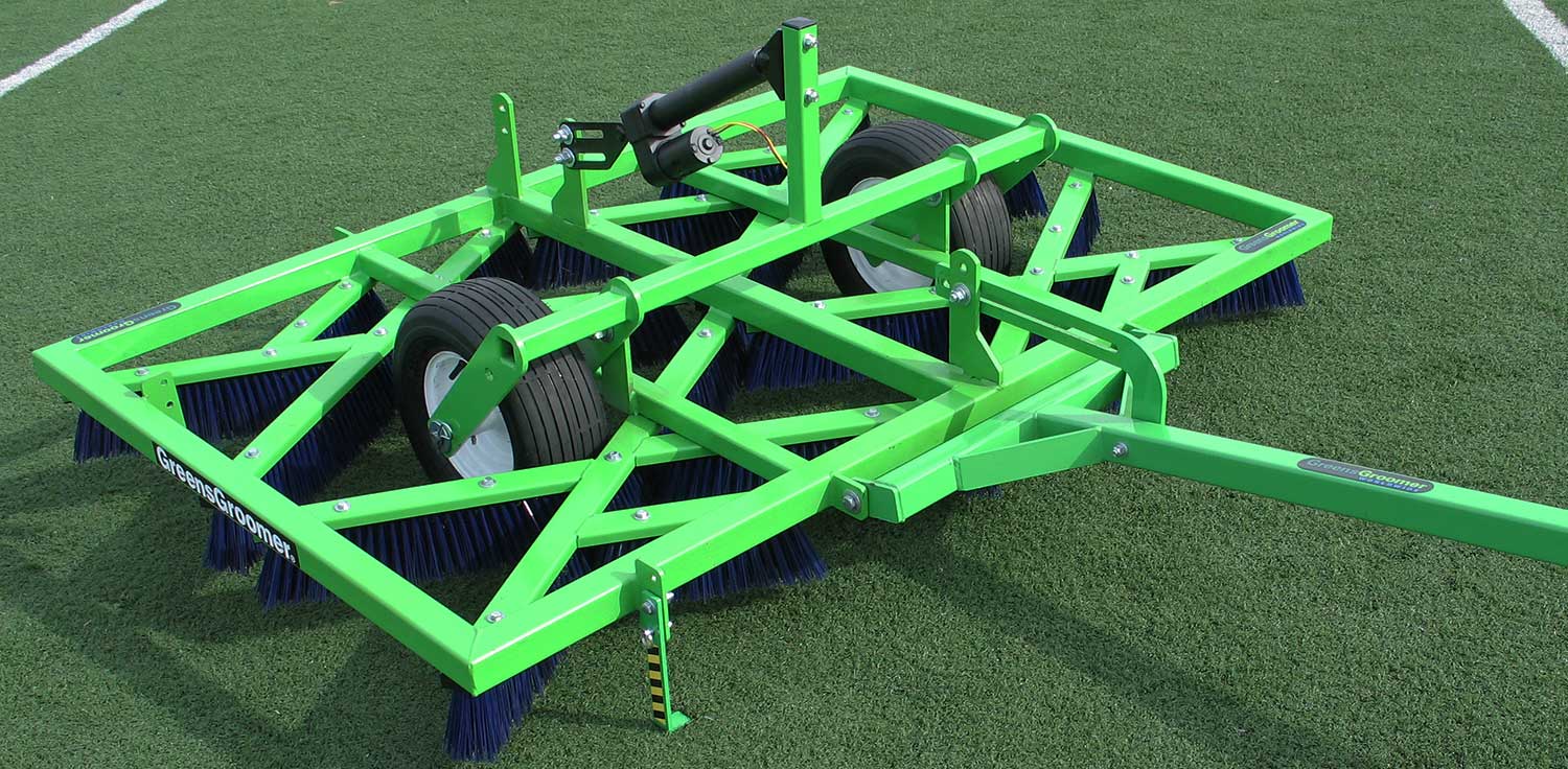 Integrated Synthetic Sports Turf Groomer